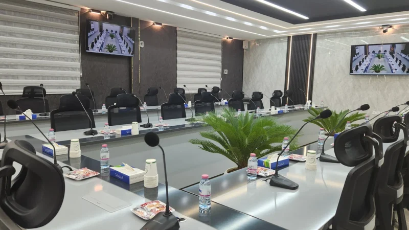 یکپارچه‌سازی و مدیریت متمرکز سالن کنفرانس یک مجتمع پتروشیمی