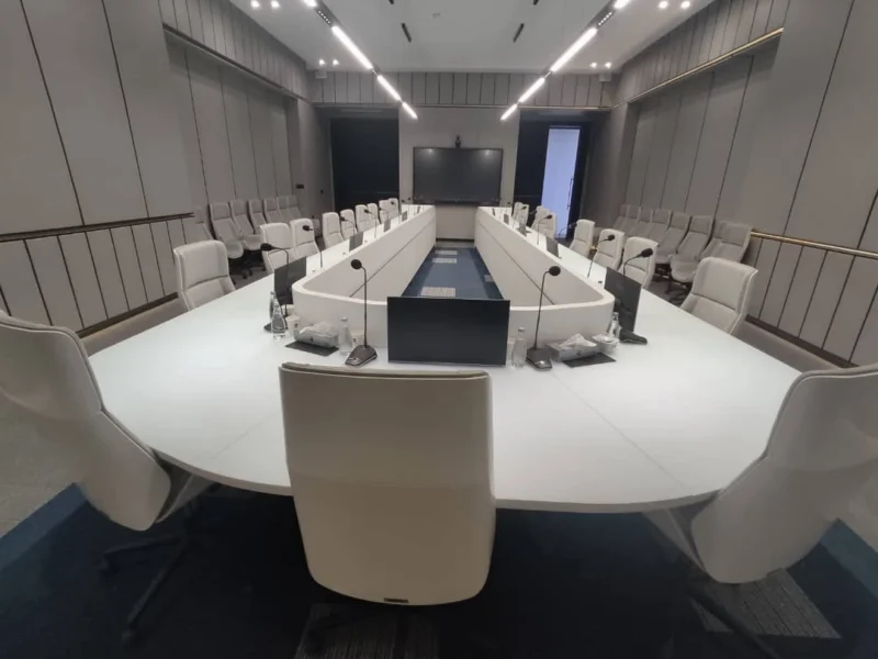 سالن کنفرانس هلدینگ بزرگ صنعتی