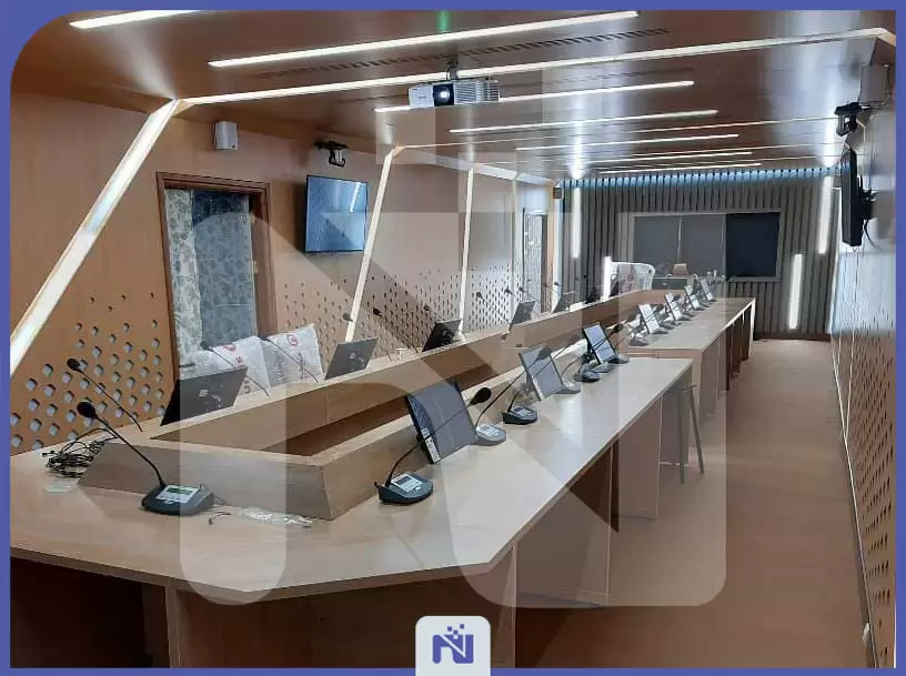 ویدئو پروژکتور سالن کنفرانس